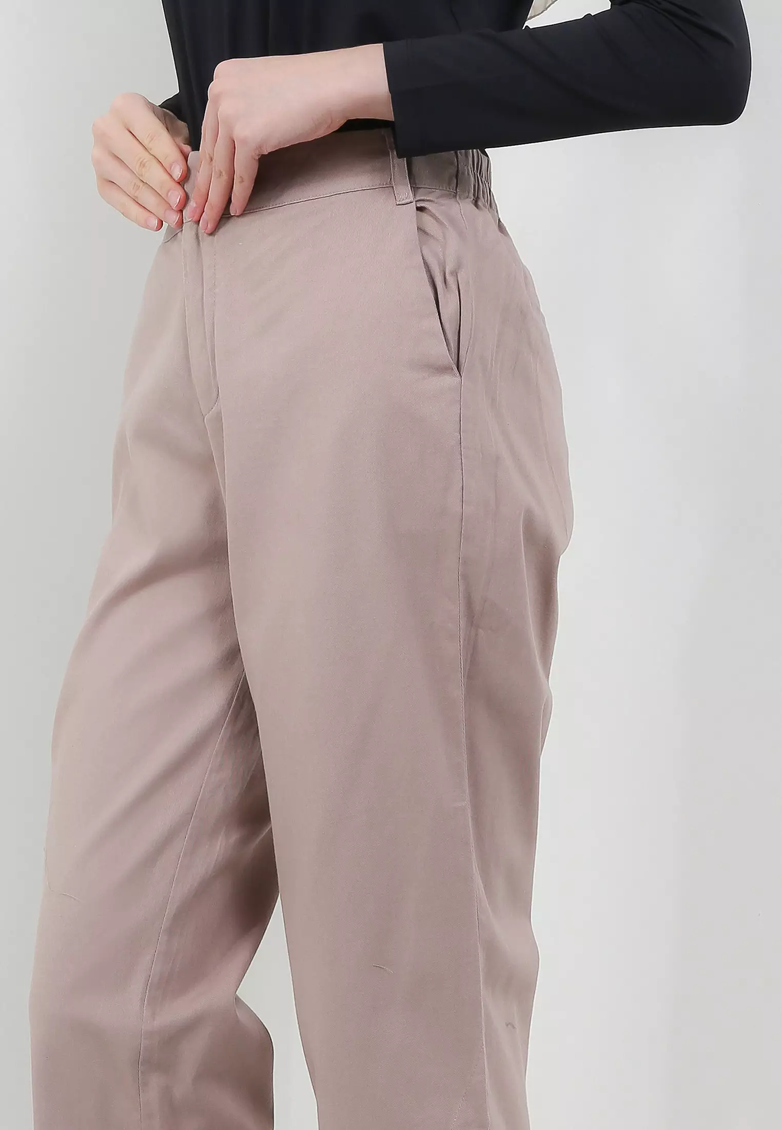 MFMW Aerya Celana Panjang Taupe