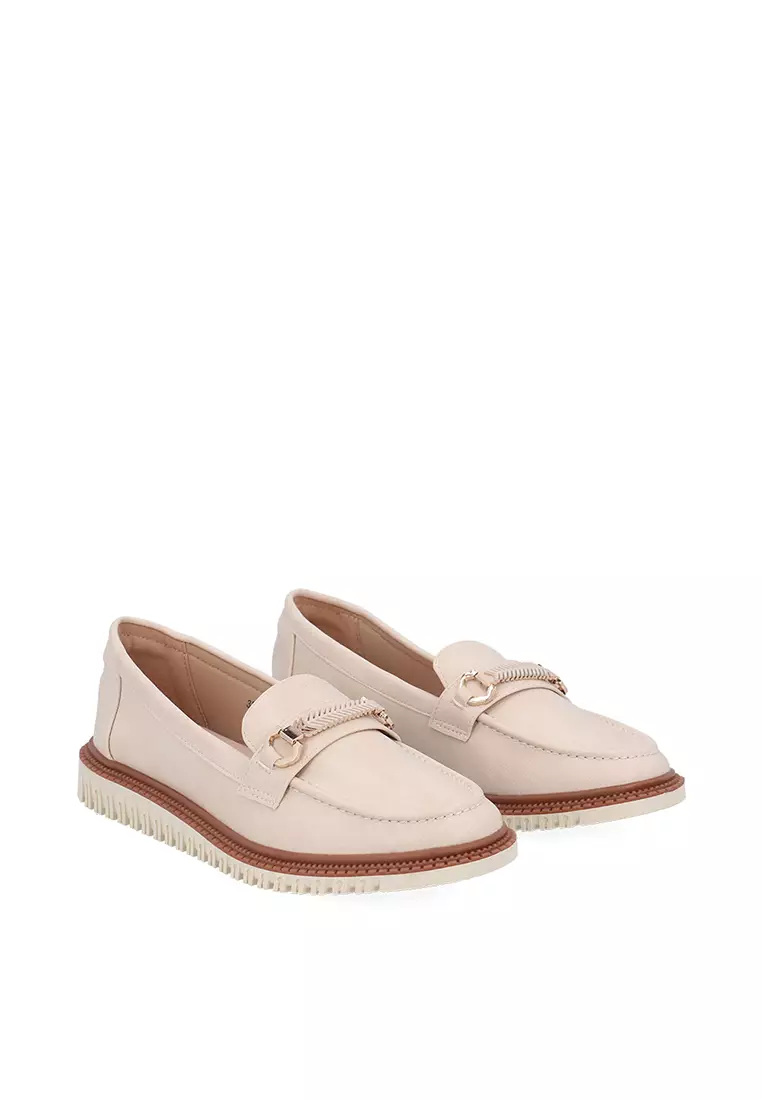 Medium Beige Elara Loafers