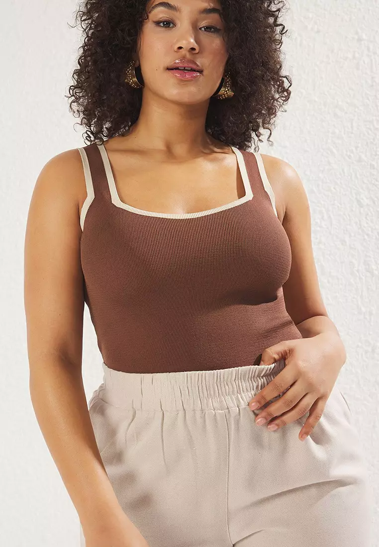 Brown Line Detail Square Neck Bodycon Knit Blouse TBBSS24AF00052