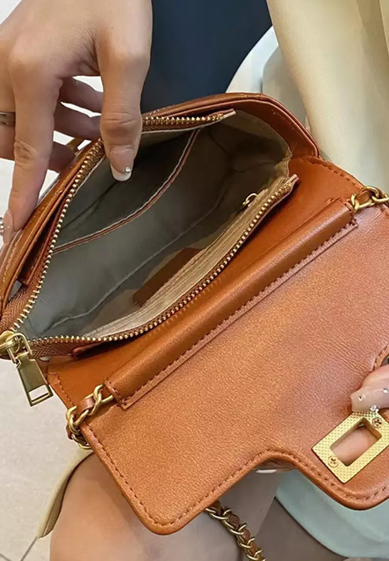 Buy ZITIQUE Head layer cowhide chain diagonal backpack Online | ZALORA ...
