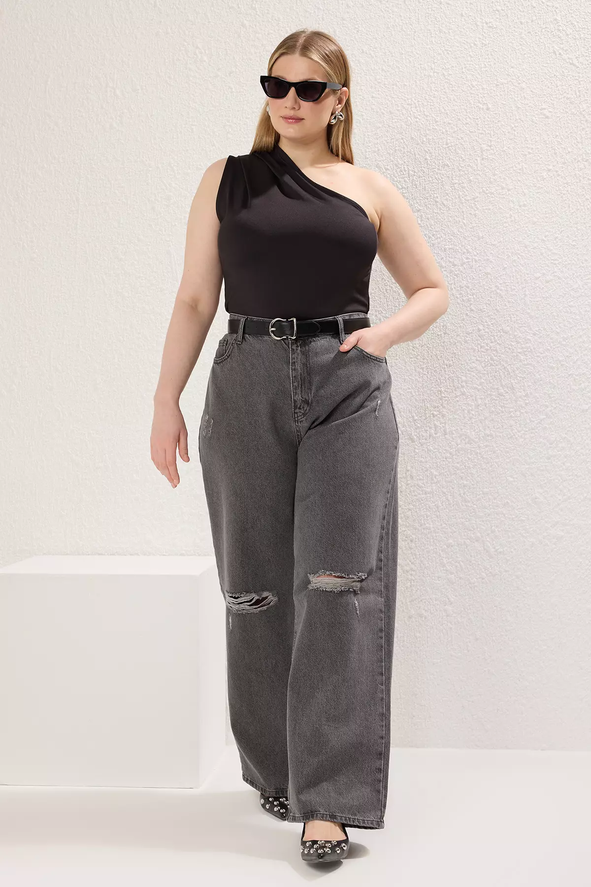 High Waist Destroyed Wide Leg Plus Size Jeans