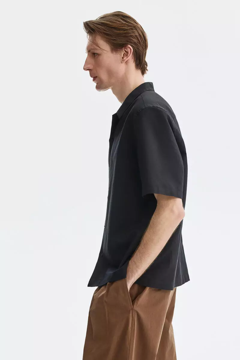 Relaxed Fit Linen-blend resort shirt