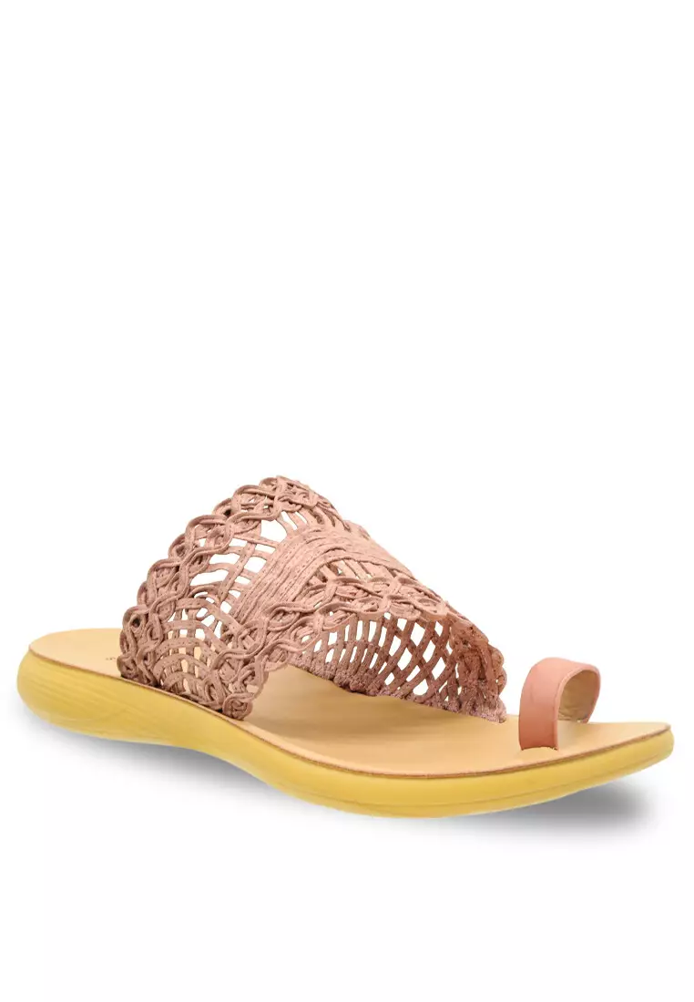 Weave Toe Ring Sandals