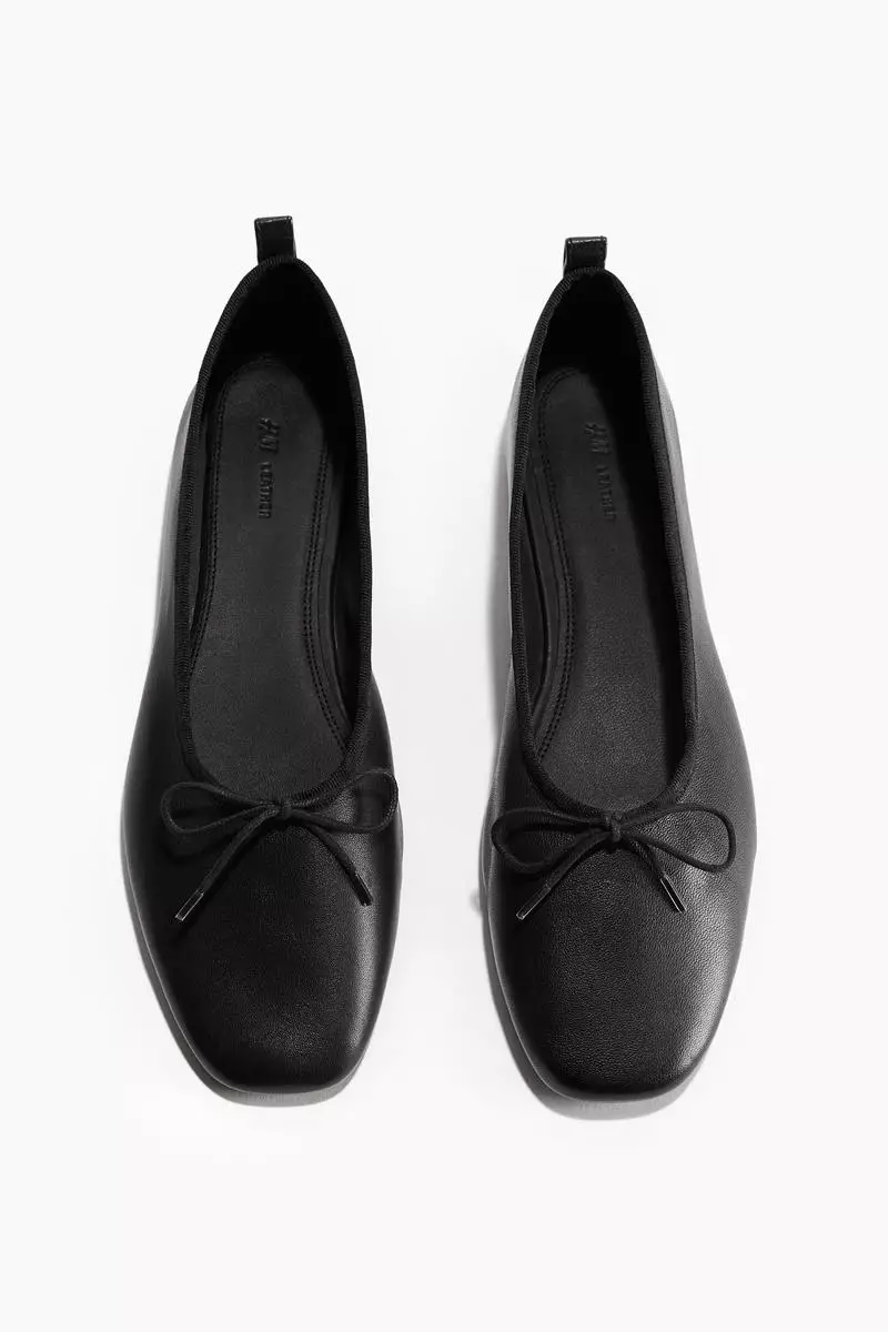 H&m black pumps clearance