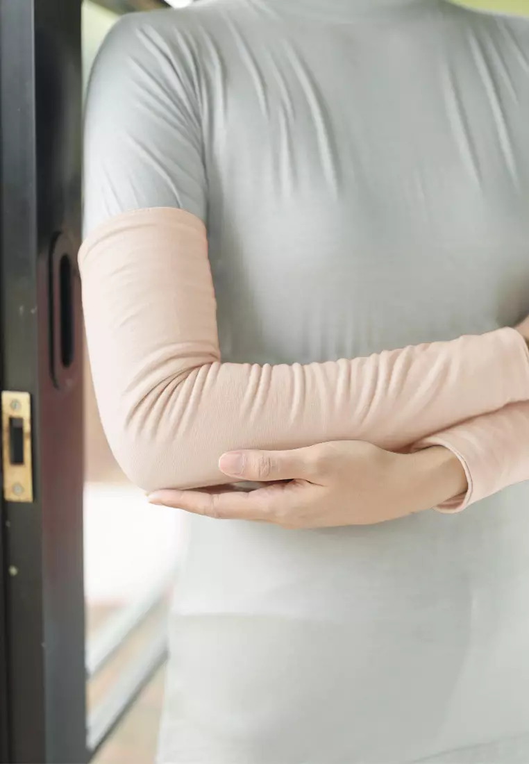 Cotton Bee - Leia Hand Sleeve | Manset Tangan Handsock Tencel - Cannoli Cream