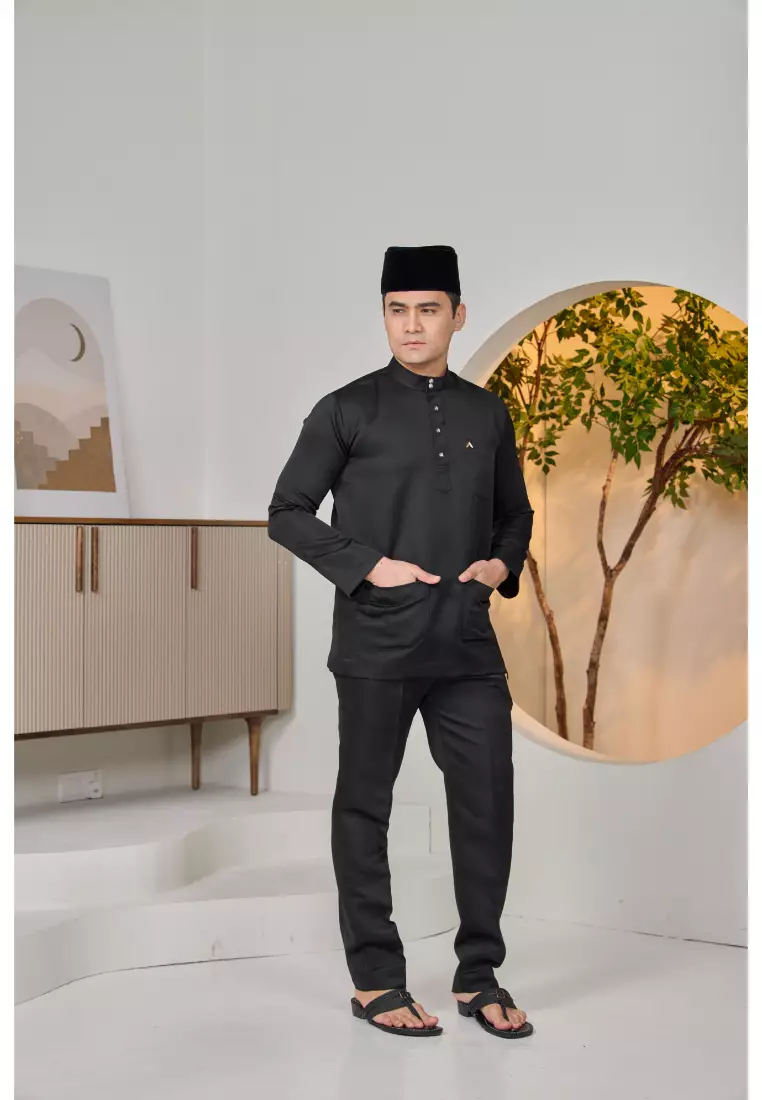 Baju Melayu Istiadat