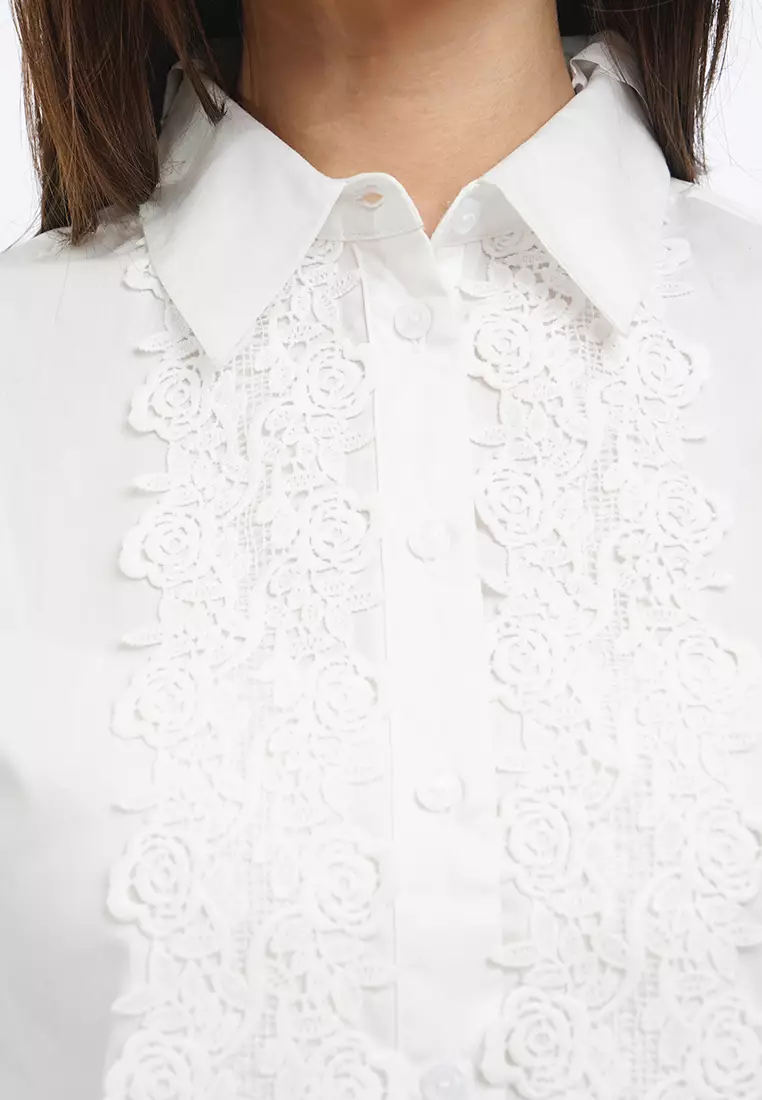 Sleeveless Blouse with Lace Details