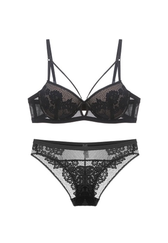 W.Excellence black Premium Black Lace Lingerie Set (Bra and Underwear) A54C4USD69C7F0GS_1