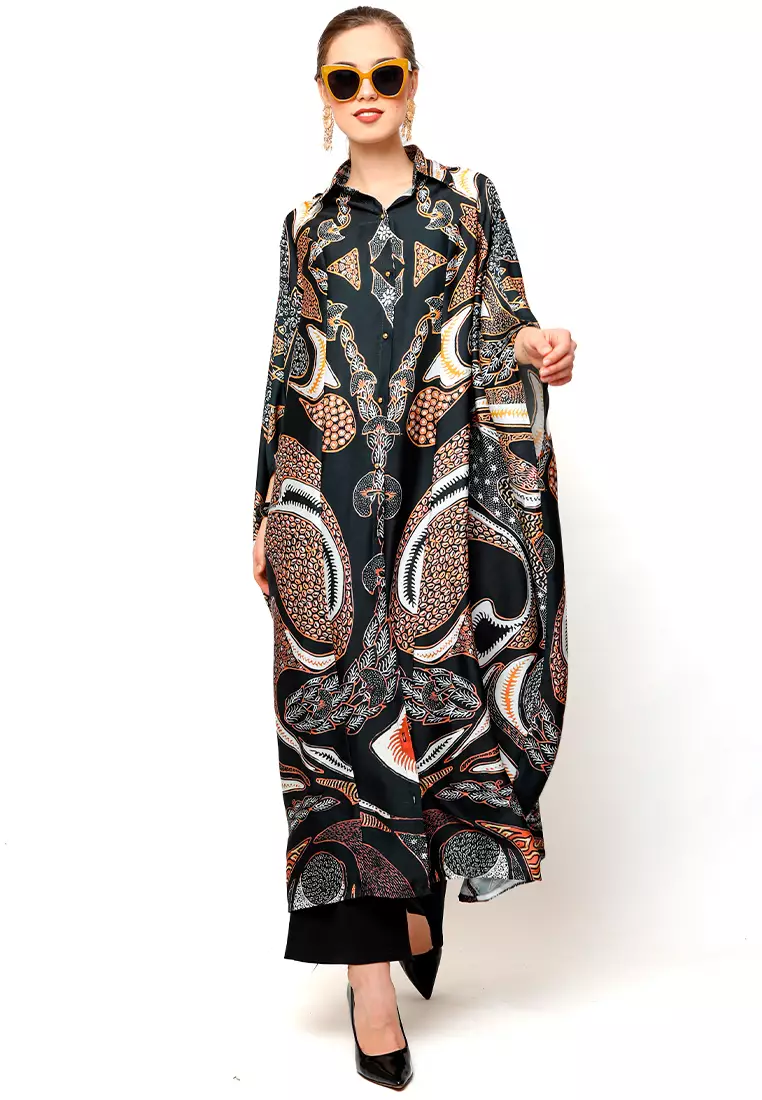 Buy Kanzi By Liza Yahya Kanzi Long Collared Batik Kaftan 2024 Online