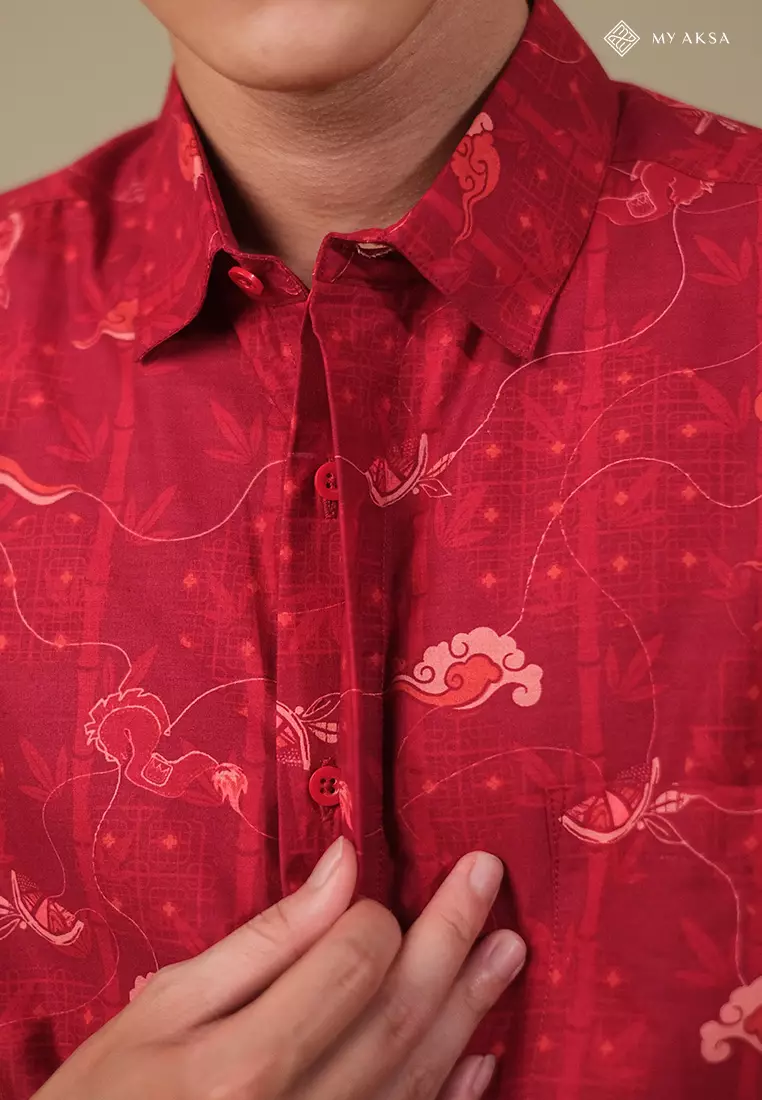 My Aksa Batik  Pria Kemeja Pendek Slimfit Pelana Merah