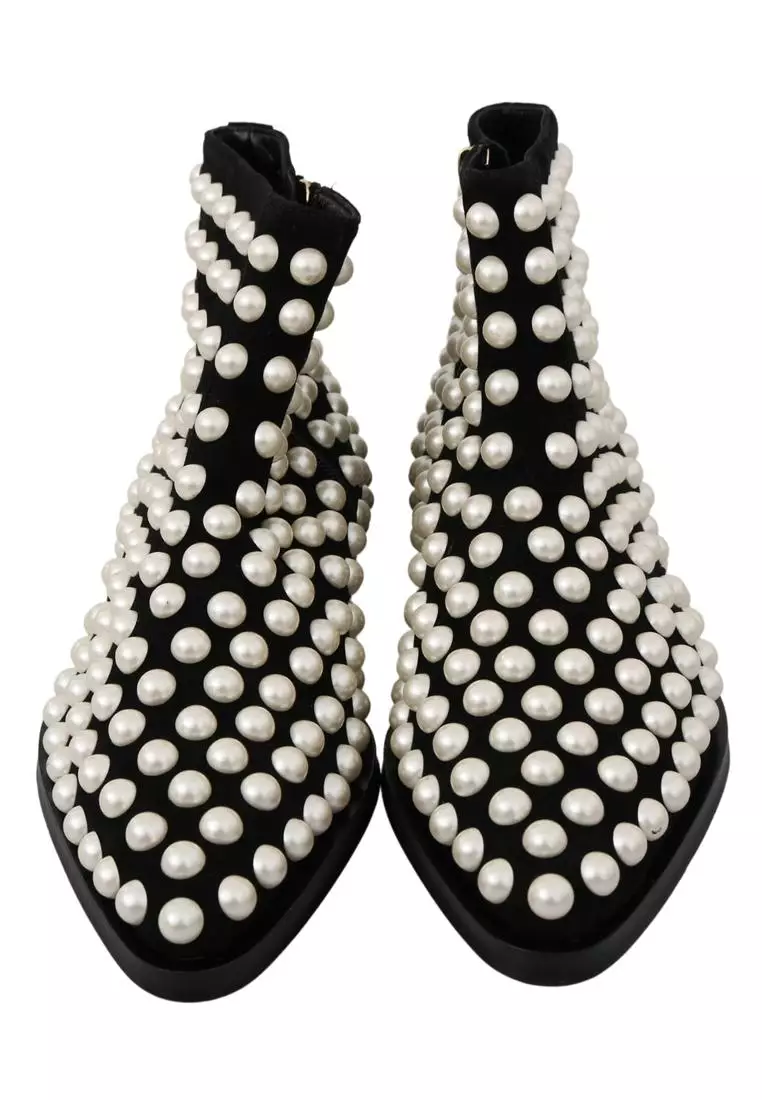 White boots with on sale studs