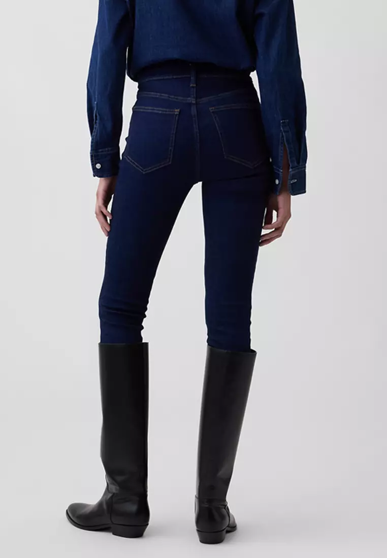 Universal Skinny Jeans
