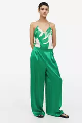 Green Medium