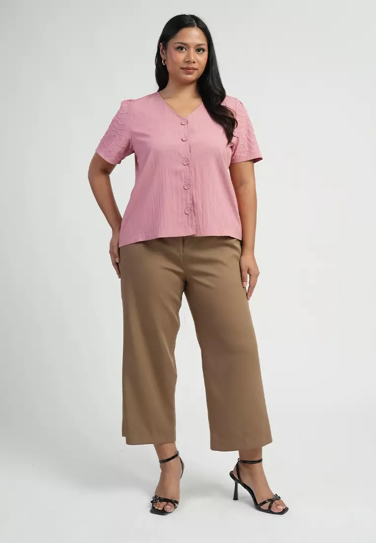 Milly by Paperdolls Tiara Short Sleeve Button-Down Top