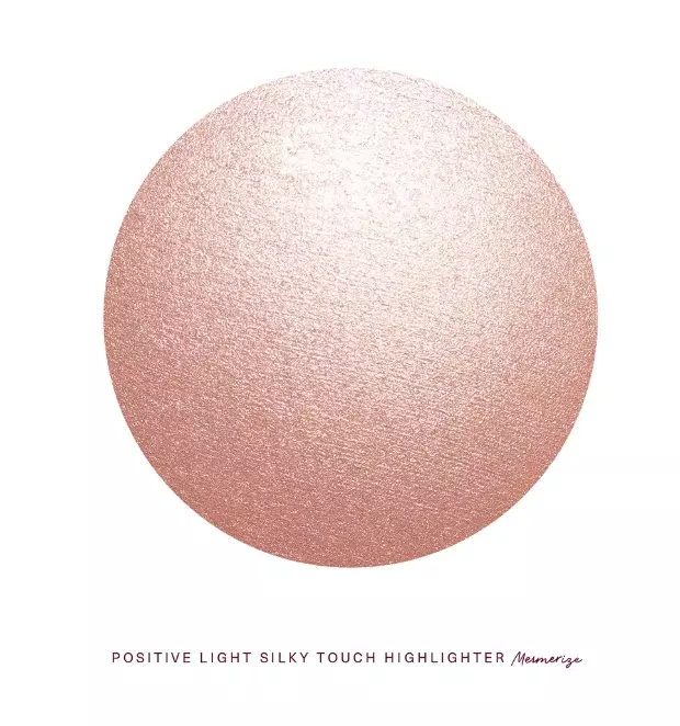 Rare Beauty Positive Light Silky Touch Highlighter - Mesmerize