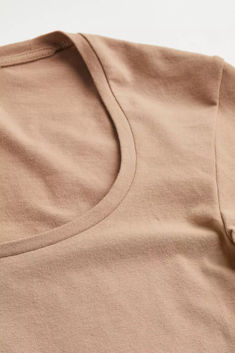 Long-sleeved jersey top