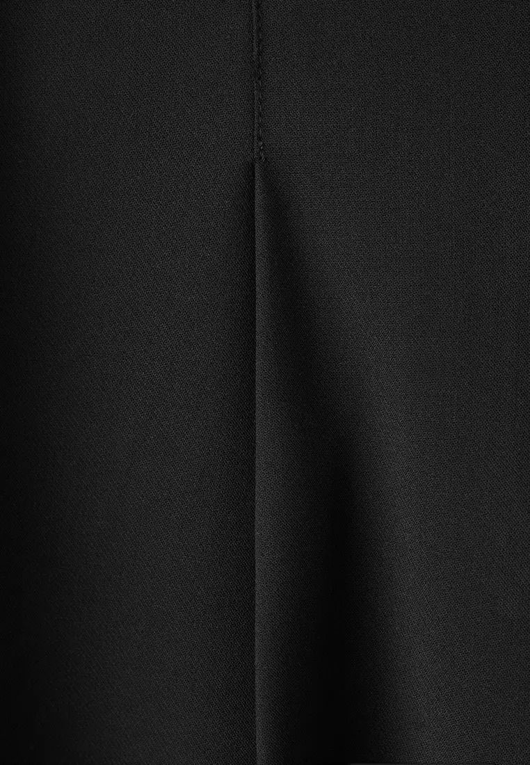 直管剪裁褶飾長褲