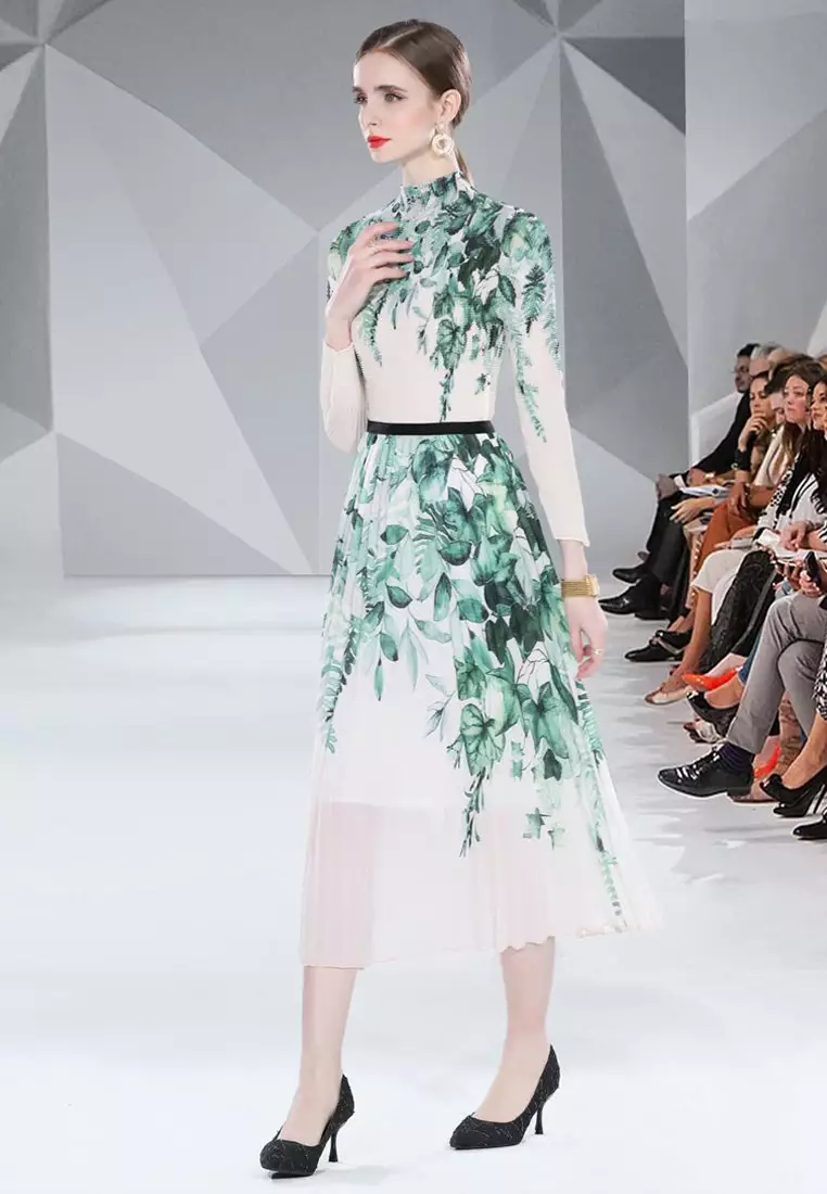 2025 Autumn/Winter Printed T-Shirt and Pleated Skirt Set CA080733