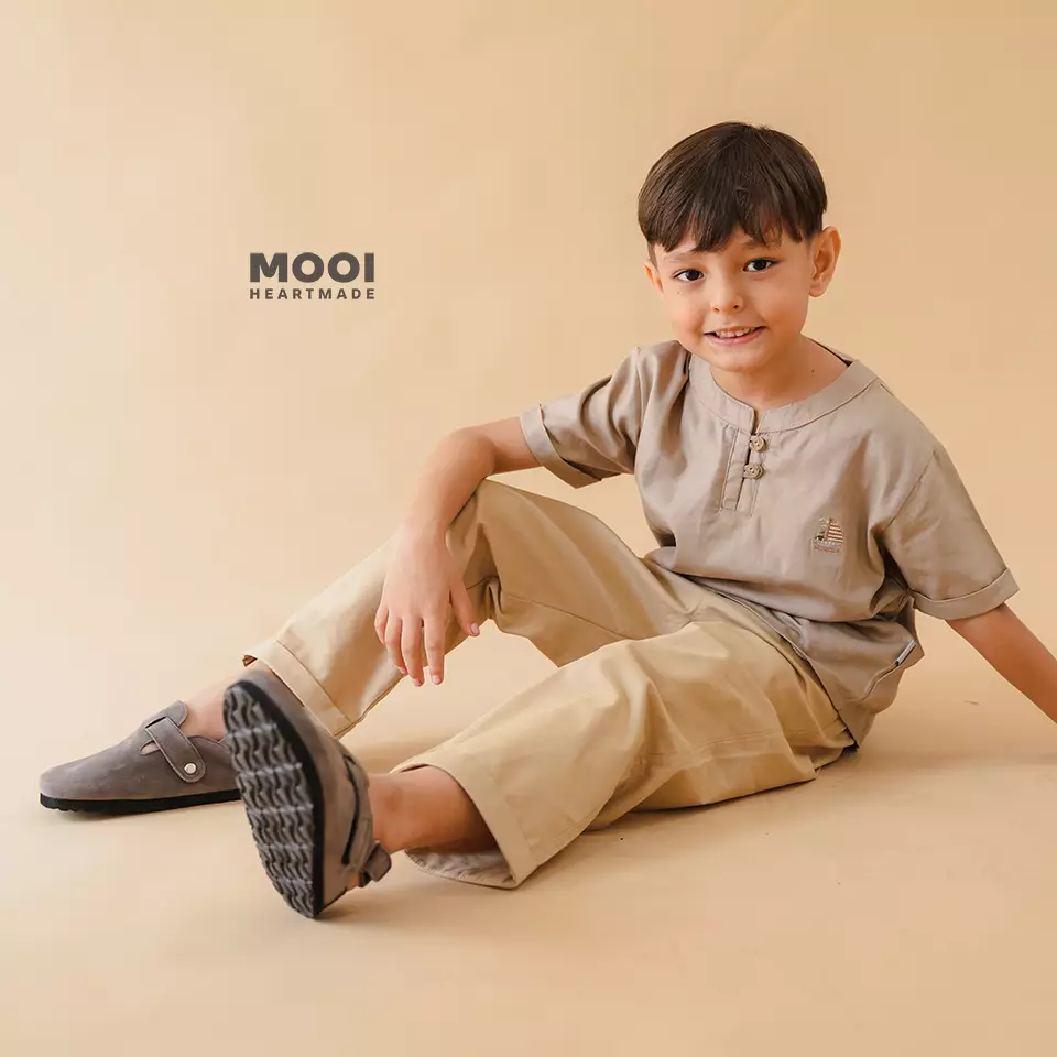Mooi Celana Panjang Chinos Anak Deo Basic Pants - Espresso