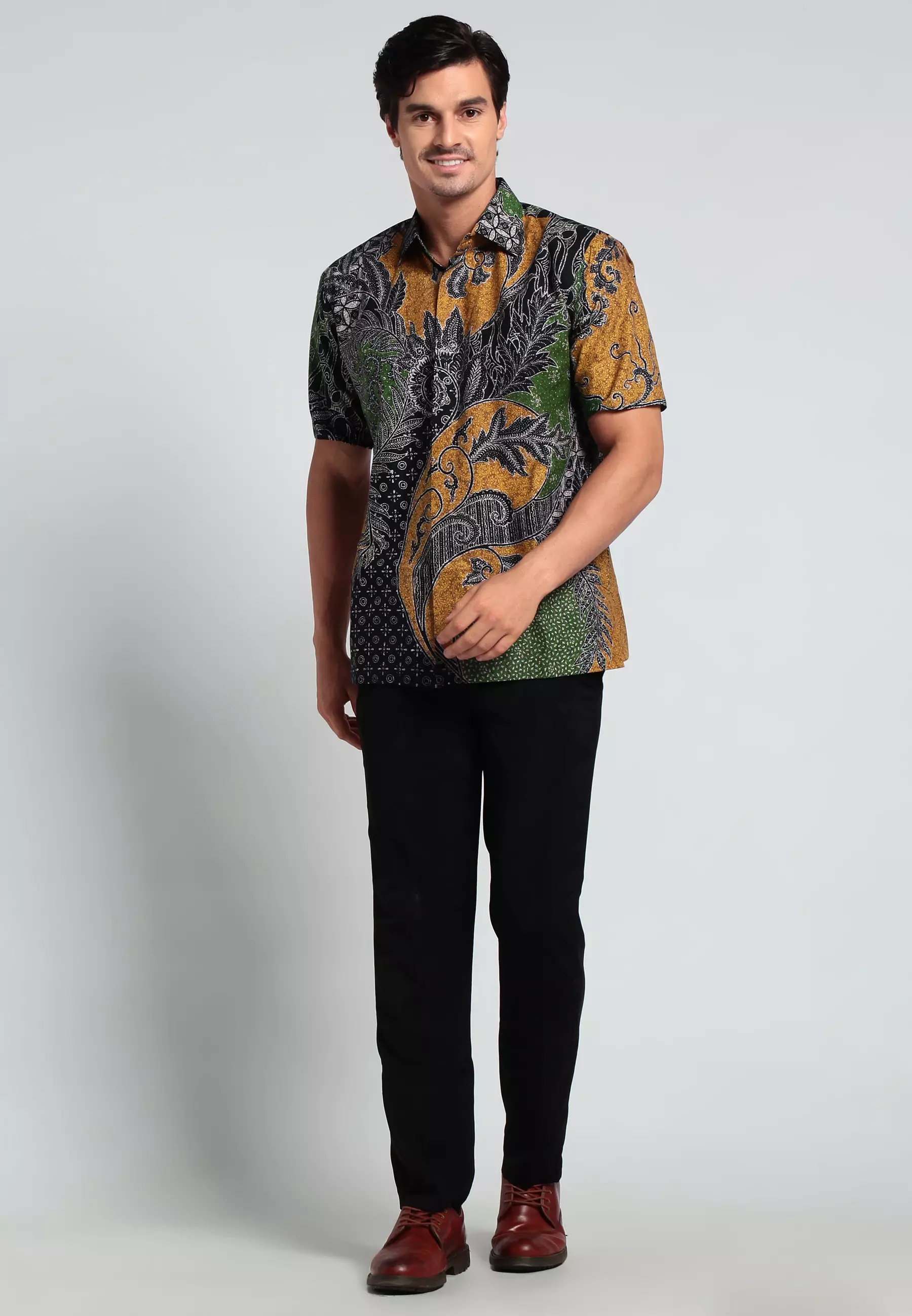 Hem Gnetum Gnemon Lengan Pendek slimfit