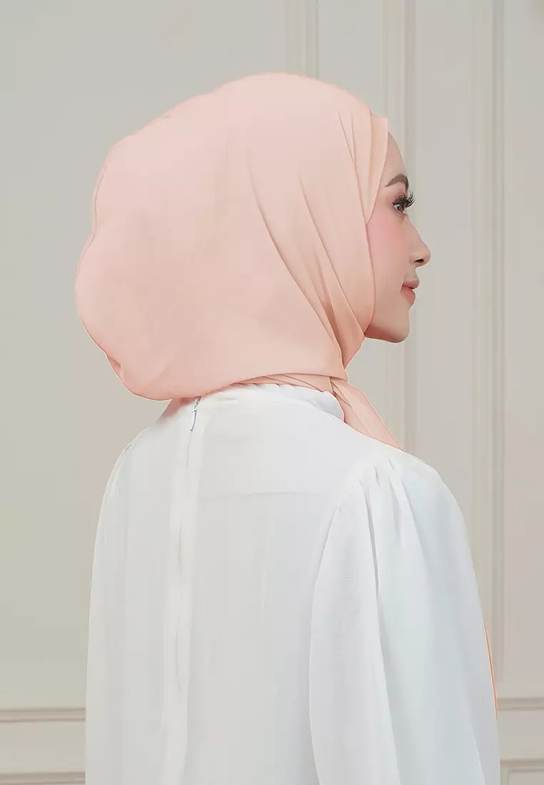 HIJAB INSTAN MAGNET SYIFA - PEACH CREAM