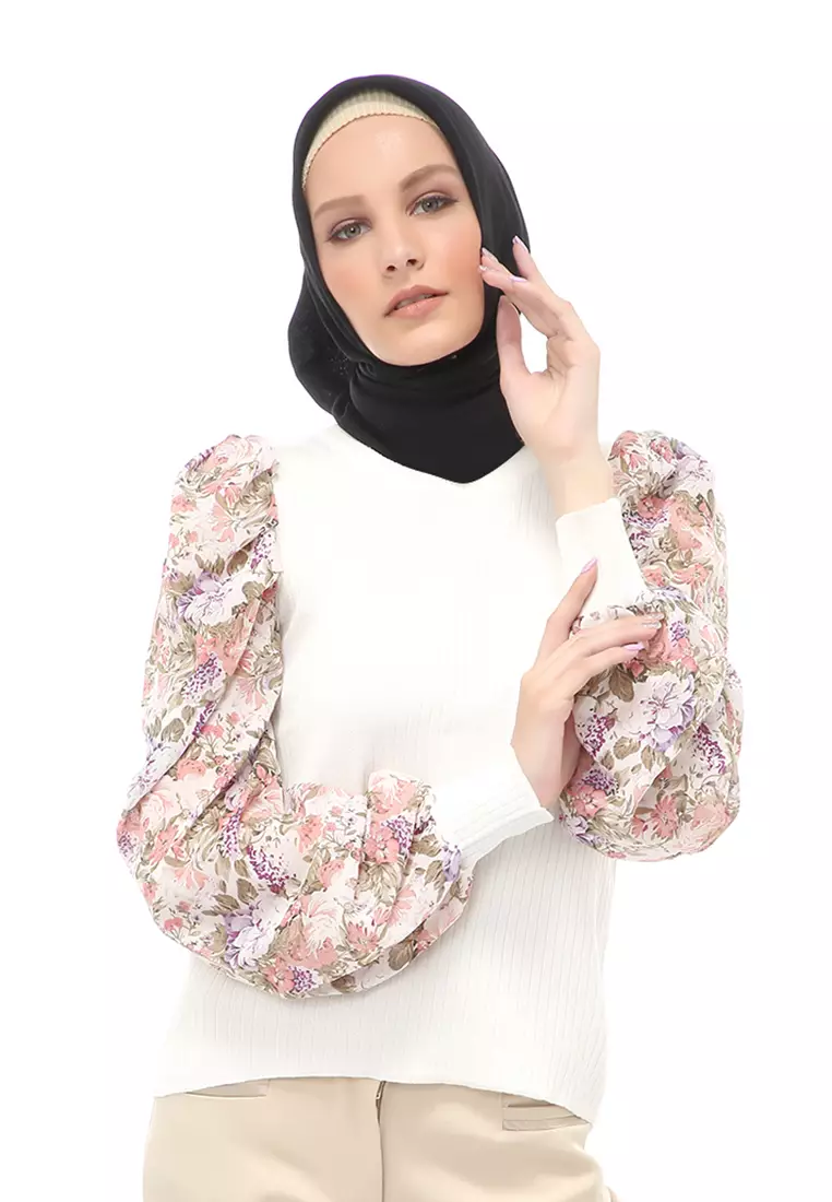 Kartika Blouse Muslimah Atasan Wanita Long Sleeve Motif Carnation Regular Fit - Putih