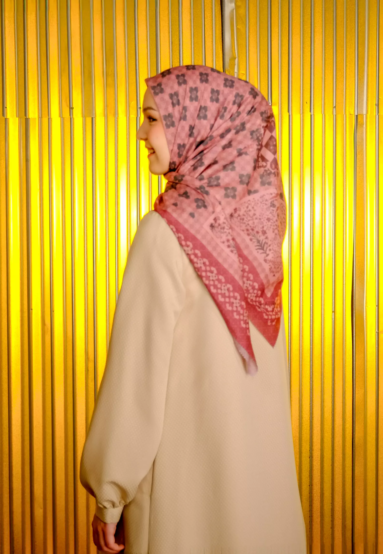 Lenara Printed Scarf | Hijab Segi Empat Motif