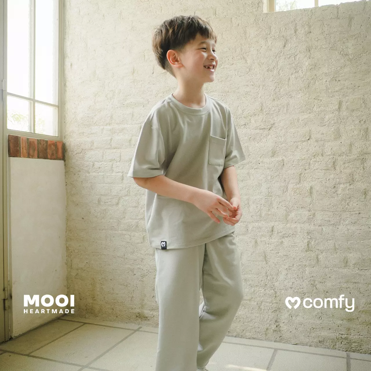Mooi Kaos Anak Pocket Unisex Comfy Oversized T-Shirt Pocket Kids - Sage Green