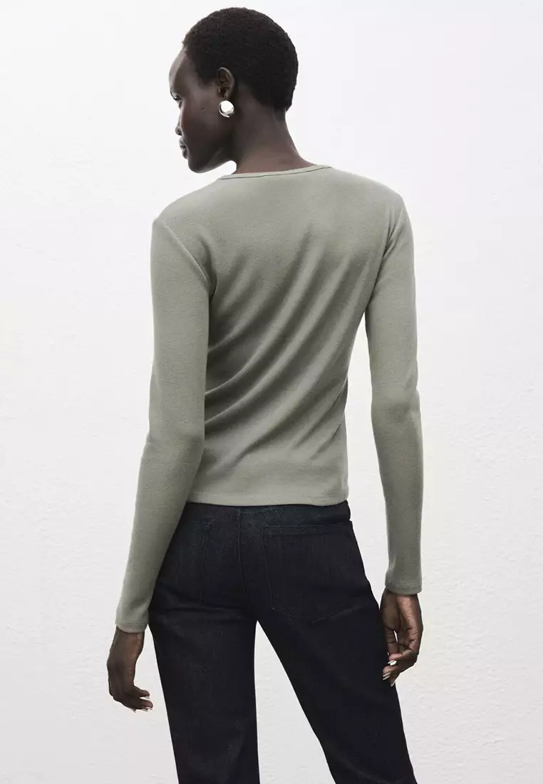 Ribbed Long-Sleeved T-Shirt