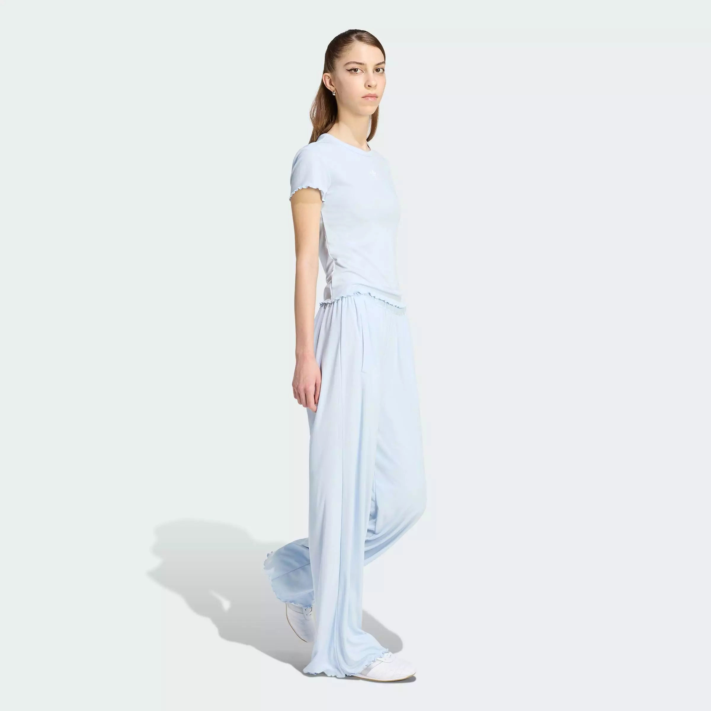 Lifestyle ESSENTIALS SCALLOPED EDGE BABY TEE Women Blue KE1108