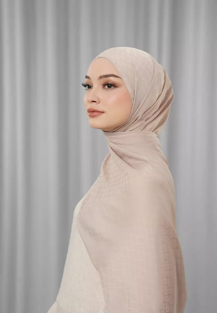 Tapis Satin Jacquard Shawl - Etherea