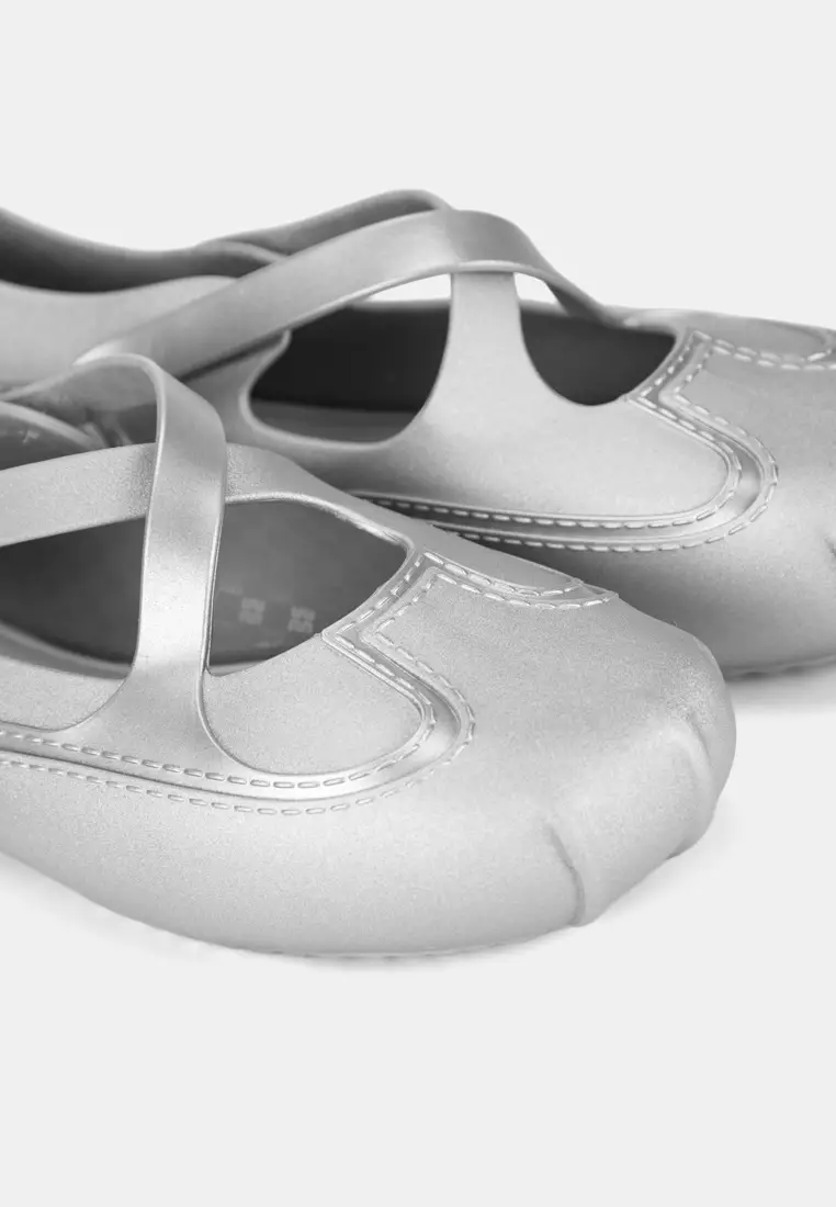 Aira Flats