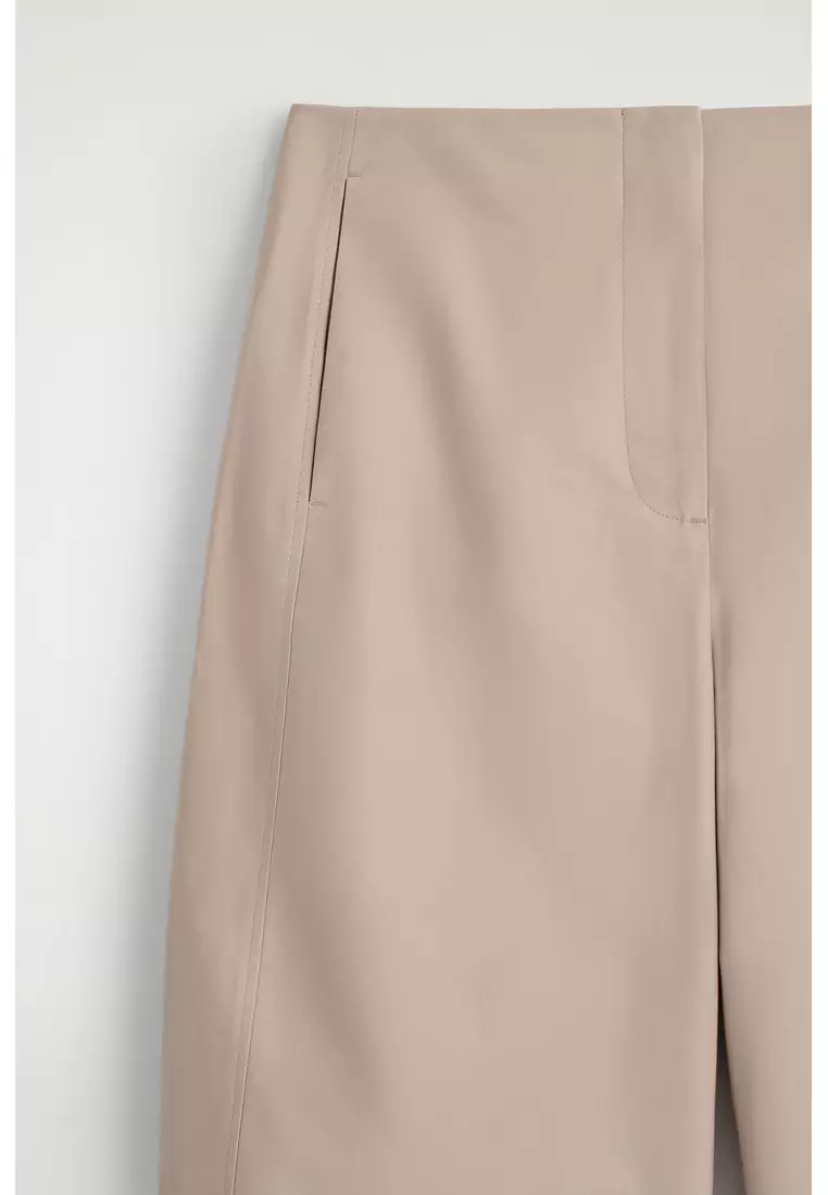 CROPPED BARREL-LEG COTTON TROUSERS