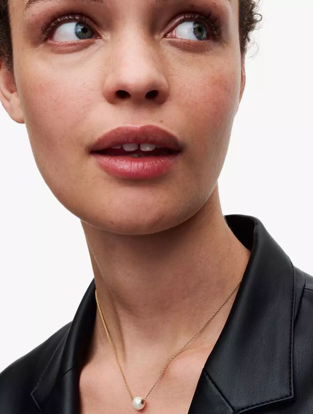 14k Gold-plated collier with white treated freshwater cultured pearl and clear cubic zirconia