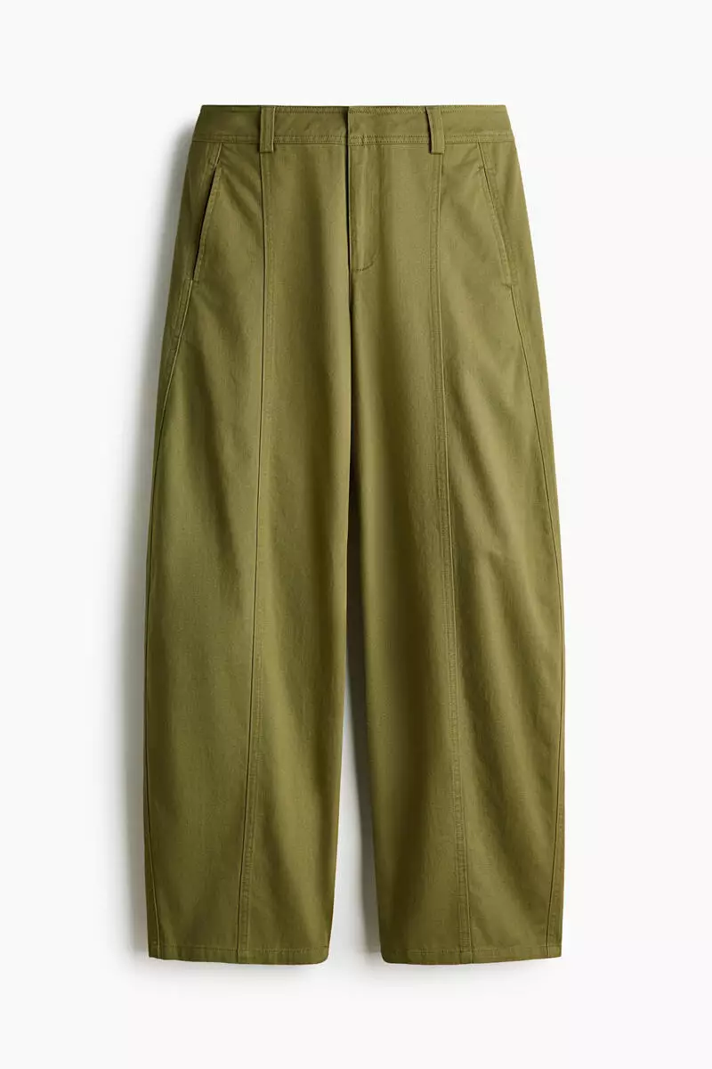 Barrel-leg cargo trousers
