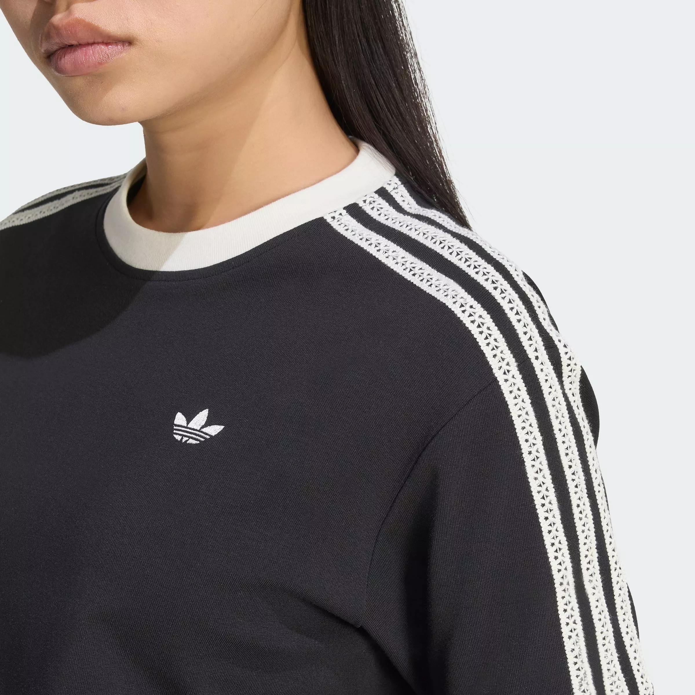 Lifestyle ORIGINALS SUMMER GLOW ADVANCED THREE STRIPES TEE Women Black KY8127