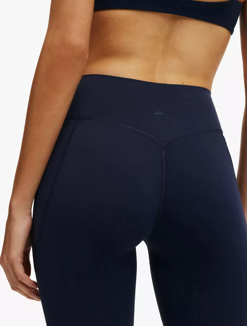 COTTON ON BODY - BAWAHAN - ULTRA LUXE INVISBLE SCRUNCH FLARE