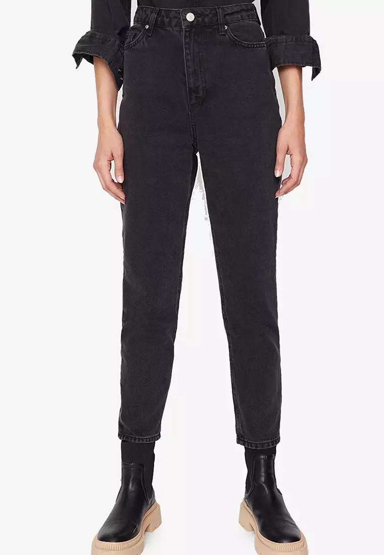 Black riot high waisted jogger mom jeans top
