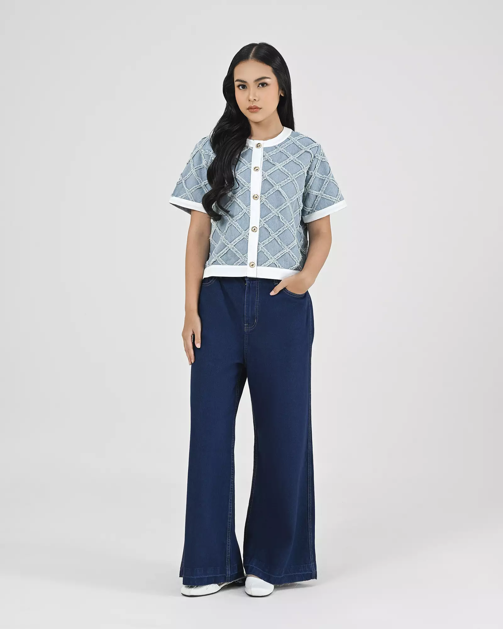 Geulis.id MAVINE SHIRT - Lightblue