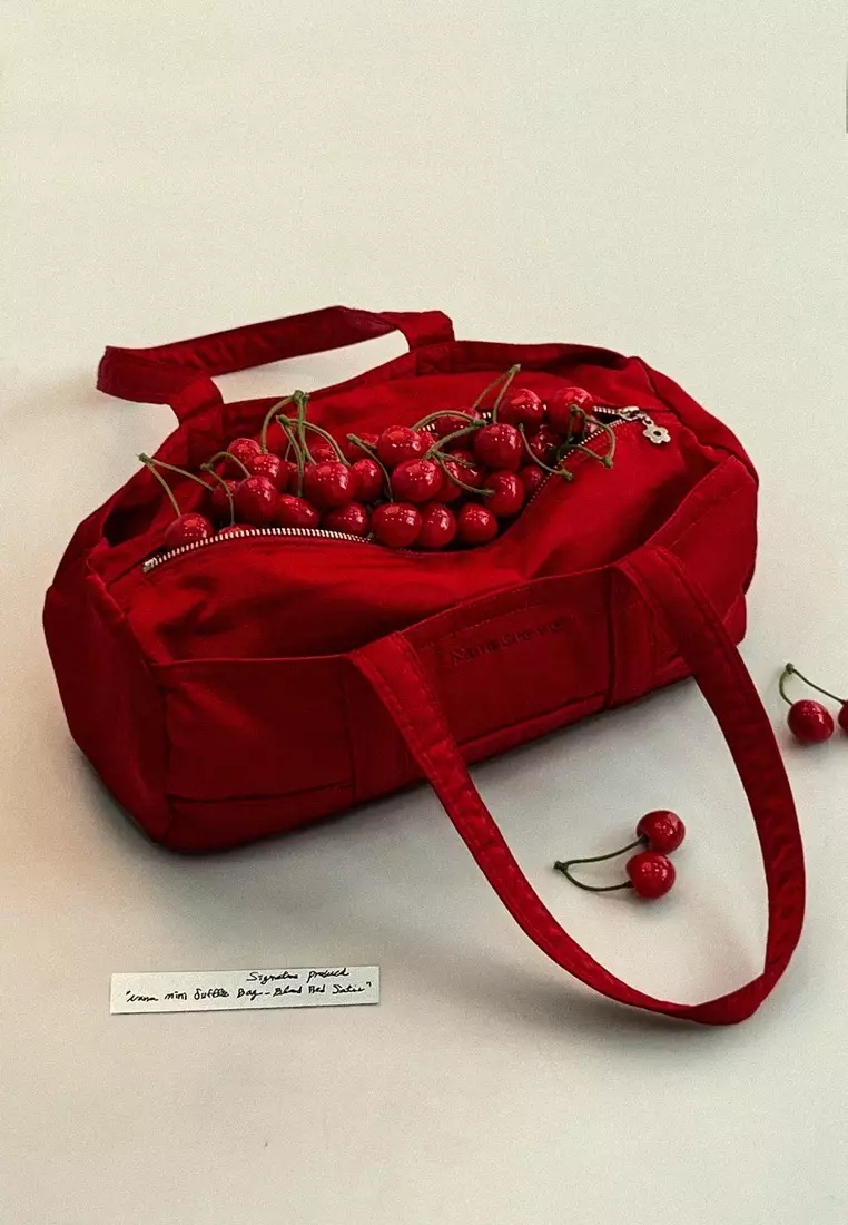 Mini Duffle Bag_Blood Red Satin