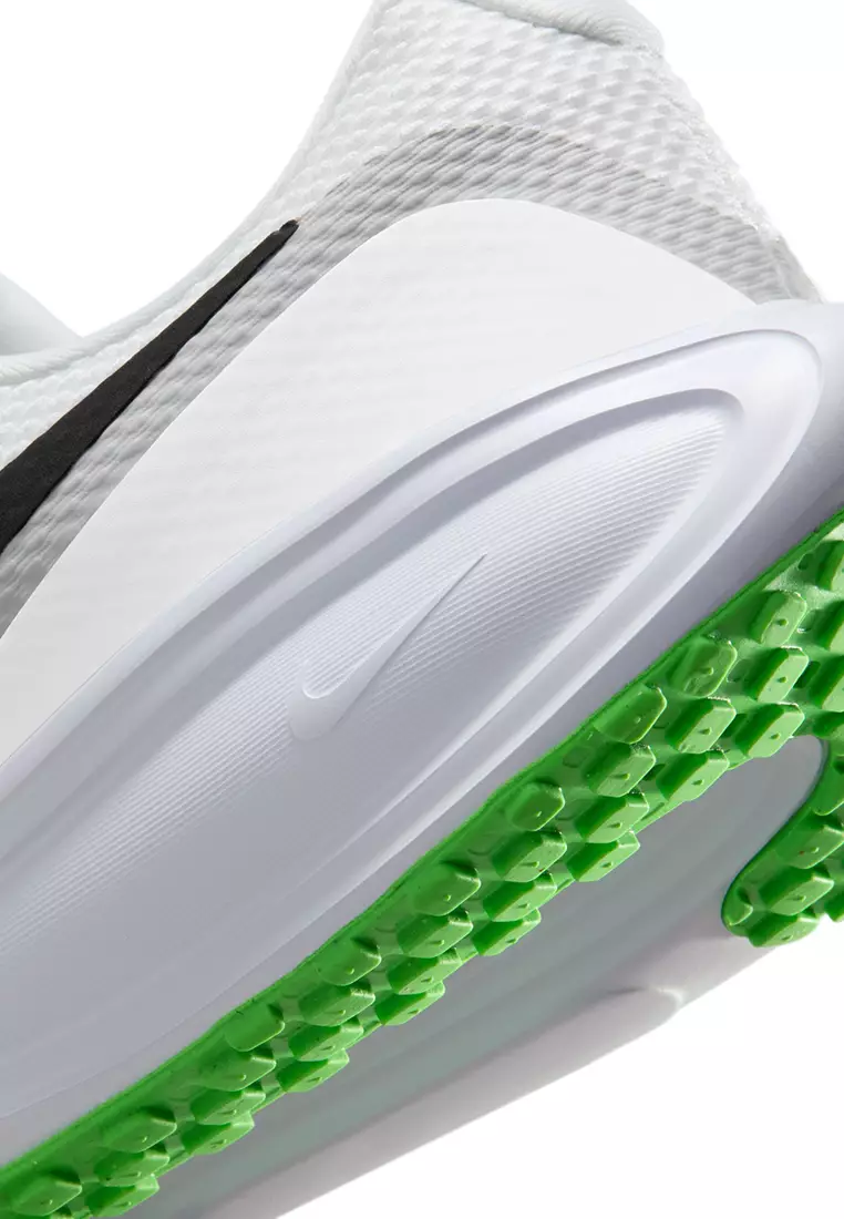 Nike Revolution 8