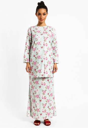 Buy Kurung Angelina D-14 from BETTY HARDY in Pink and Blue and Multi at Zalora