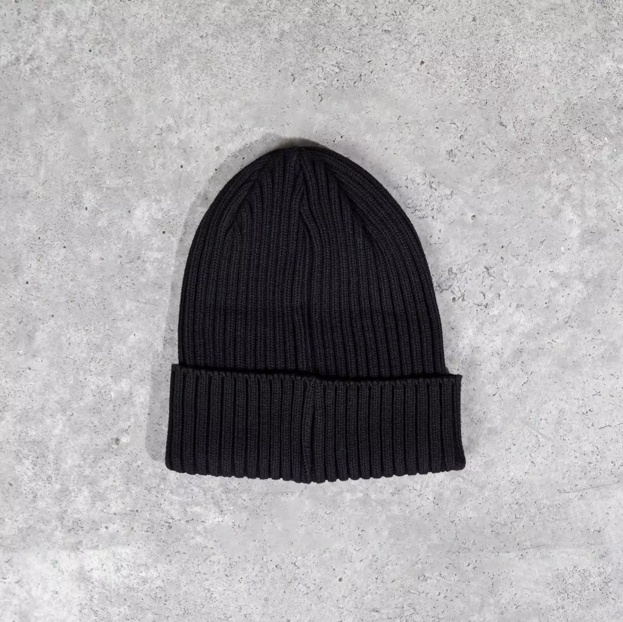 Topi SUPREME SMALL LOGO WHITE BLACK BEANIE HAT 100% ORIGINAL
