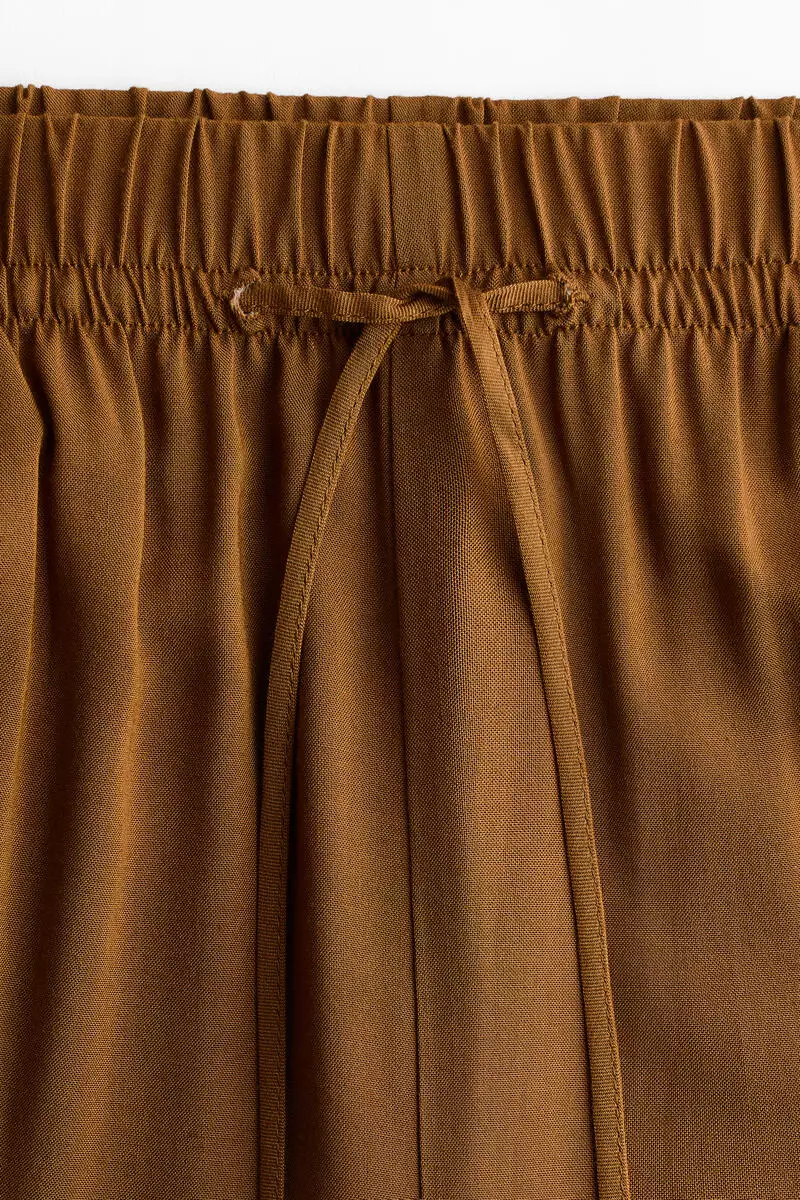 Wide pull-on trousers