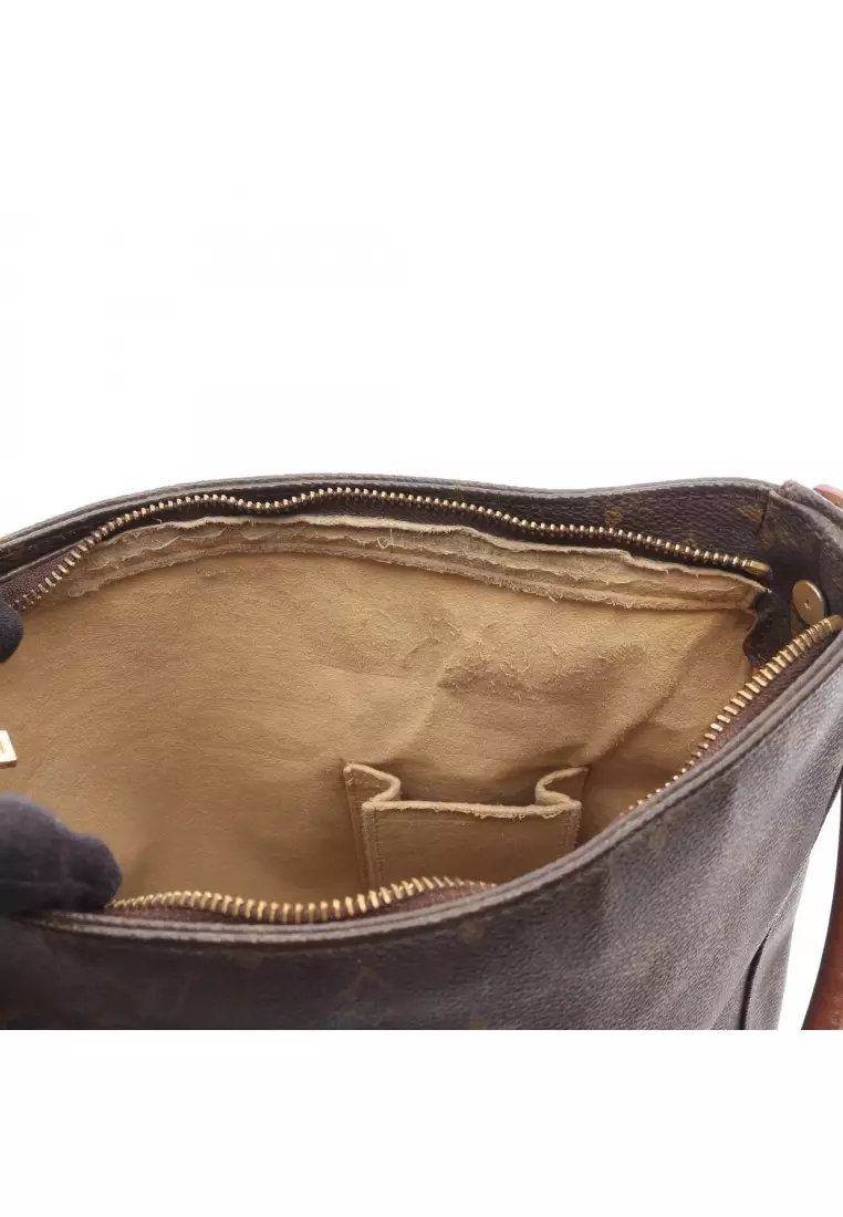 Pre-Loved Louis Vuitton Looping GM monogram Shoulder bag PVC leather Brown