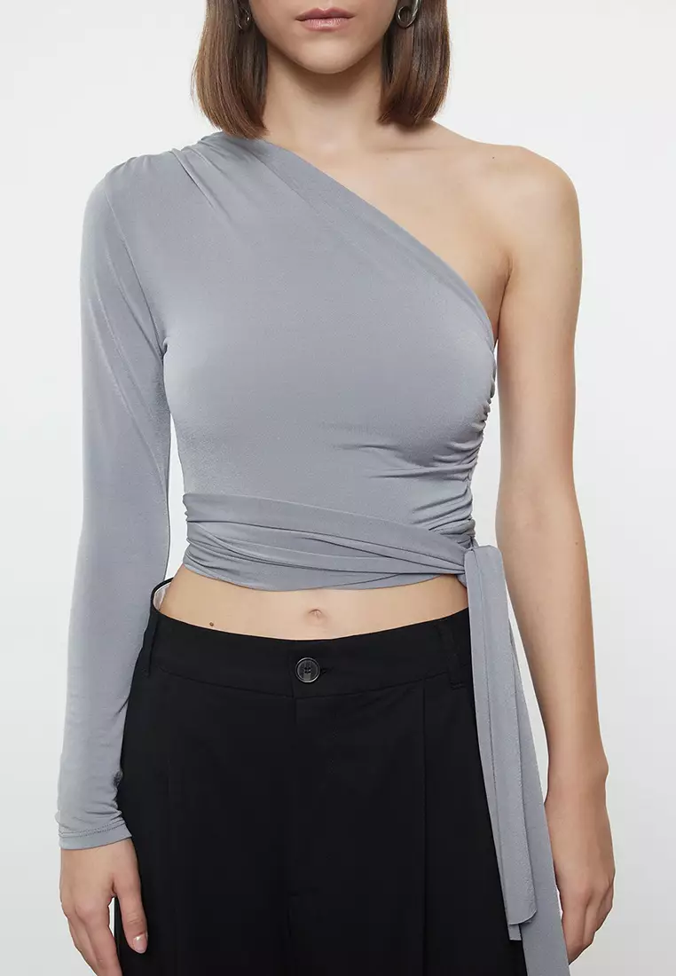 Slim Fit One Shoulder Top