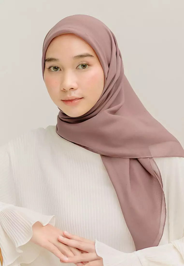Polly Cotton (Hijab Segiempat Bella Square) Amethys
