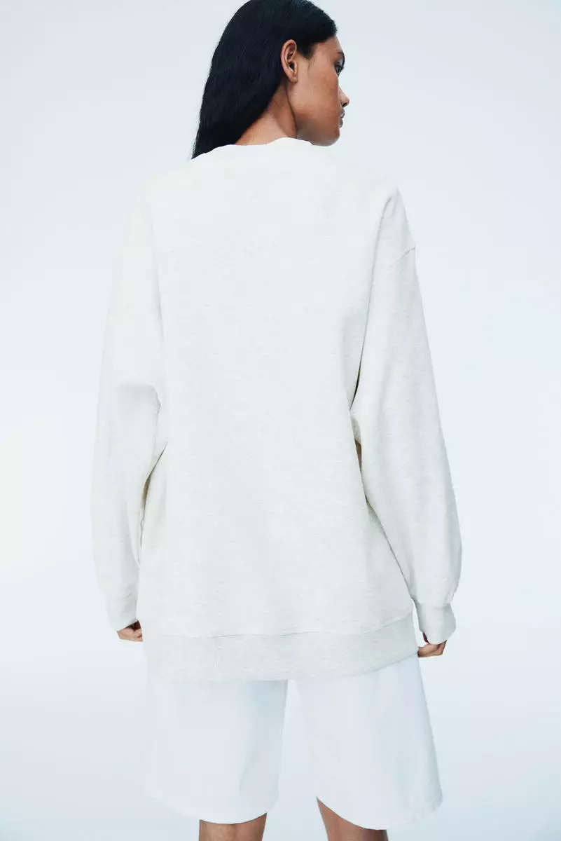 Oversized sweatshirt