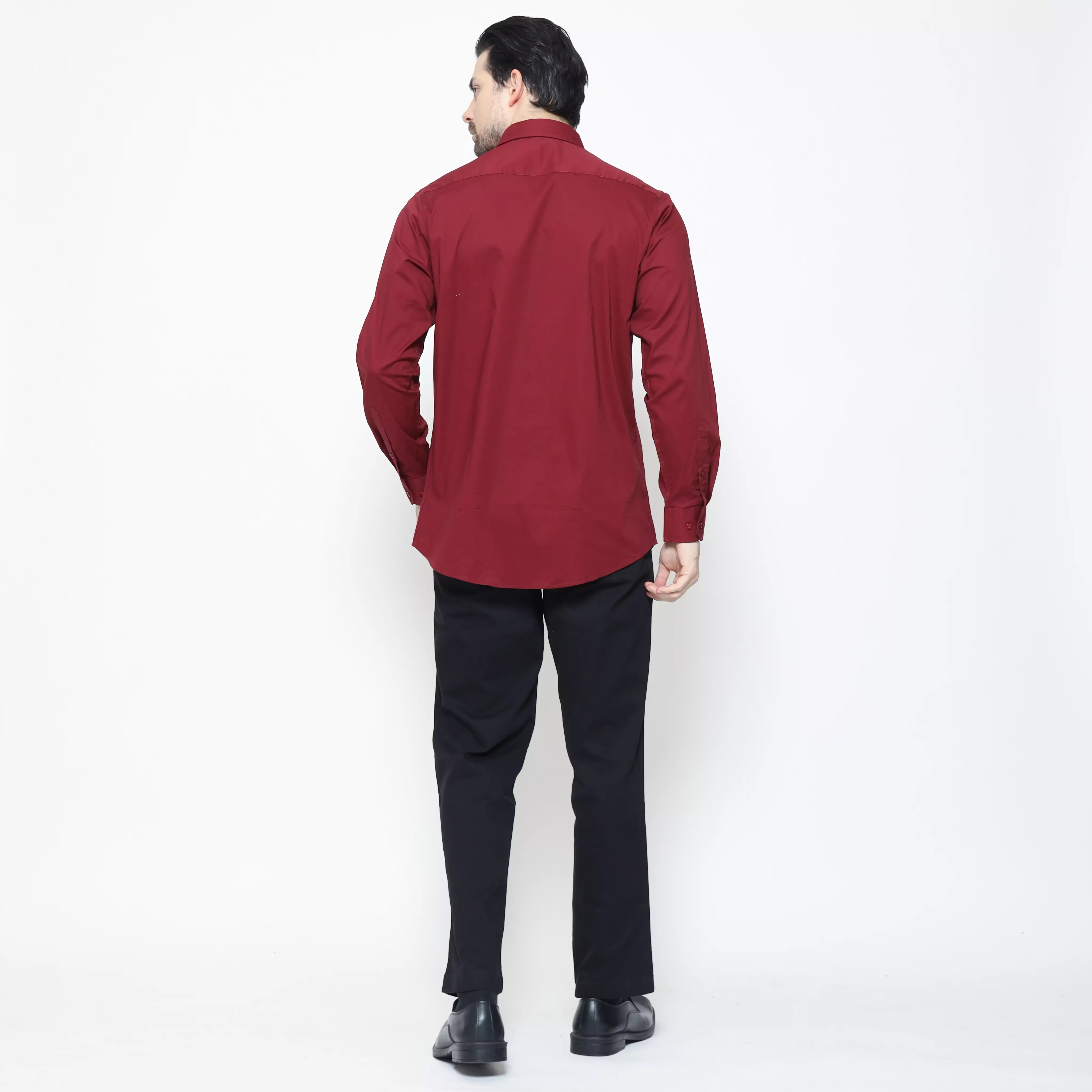 Lawell Kemeja Pria Slim Fit – Formal & Casual Warna Wine – Cotton Garbadin – ALCEO-MLSF