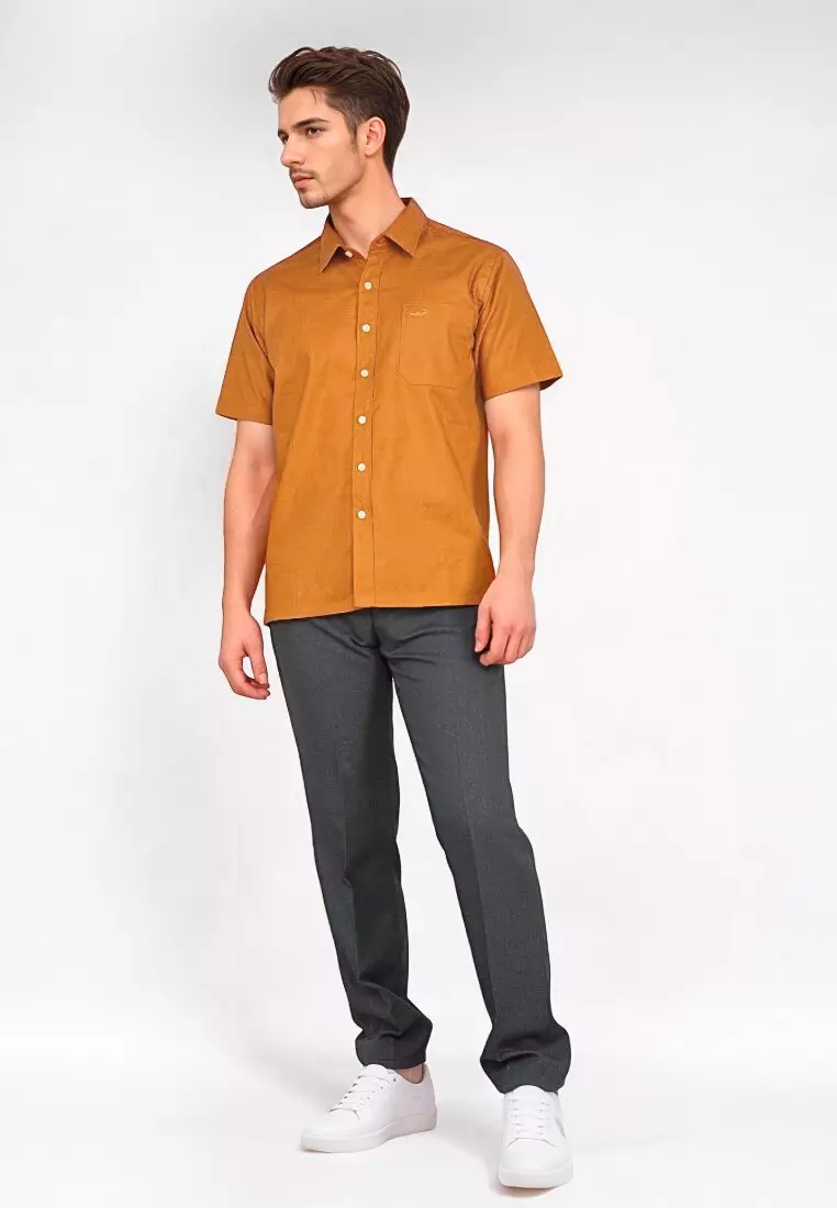 Crocodile LINE Brown 117 - Men Shirt Kemeja Lengan Pendek - Relax Fit